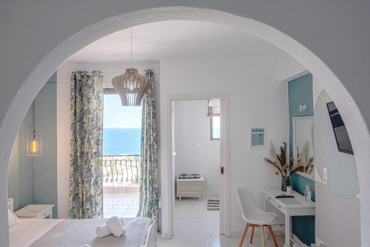 Pefkides Aegina Boutique Apartments Agia Marina  エクステリア 写真