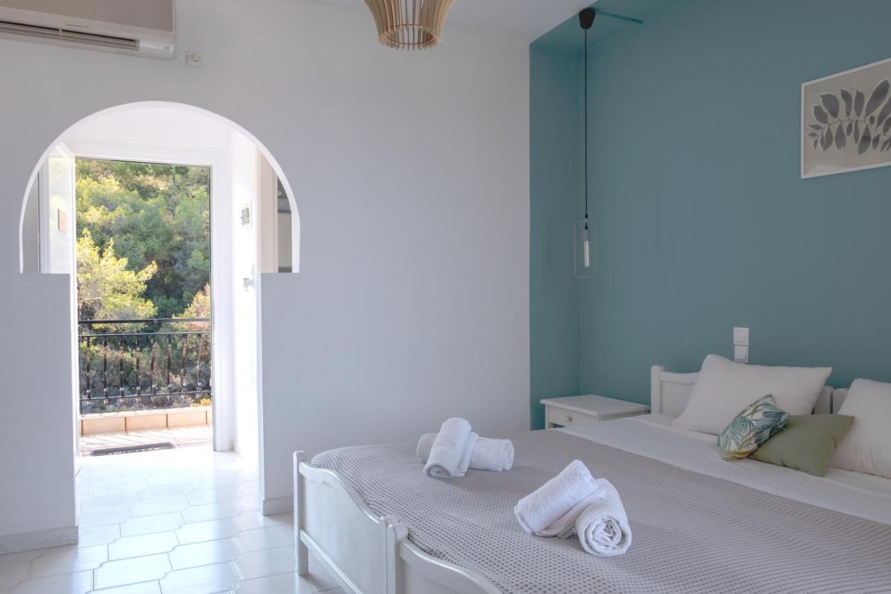 Pefkides Aegina Boutique Apartments Agia Marina  エクステリア 写真