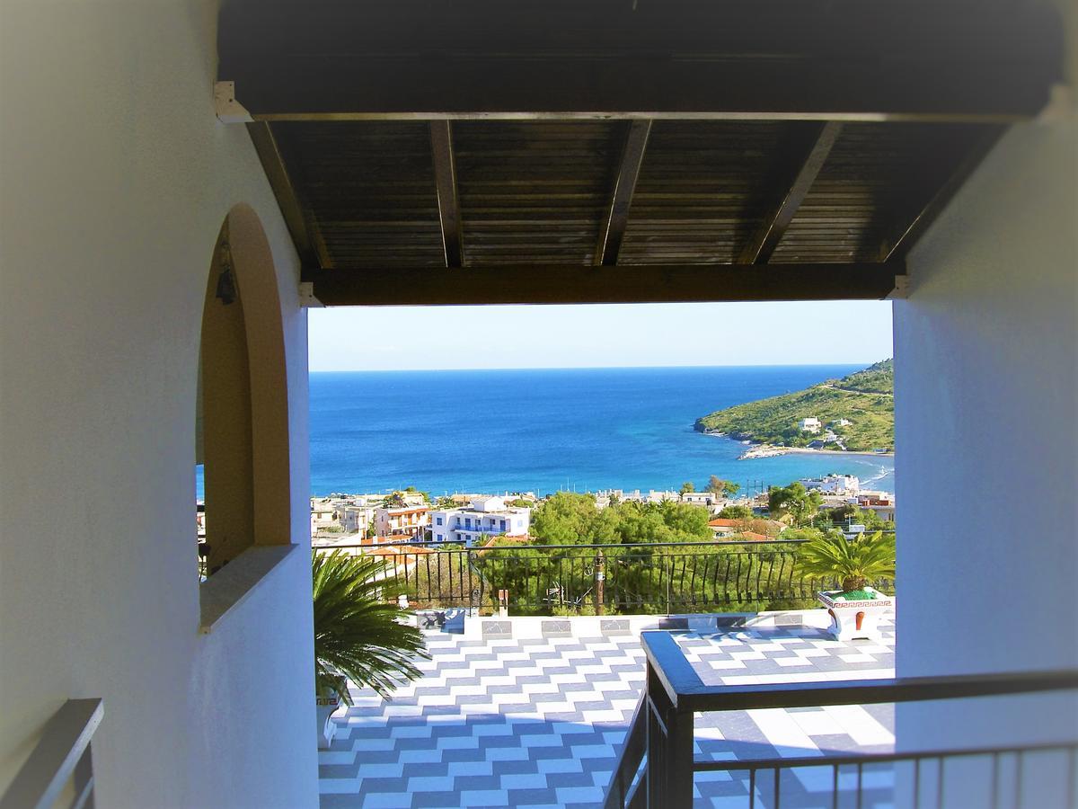 Pefkides Aegina Boutique Apartments Agia Marina  エクステリア 写真